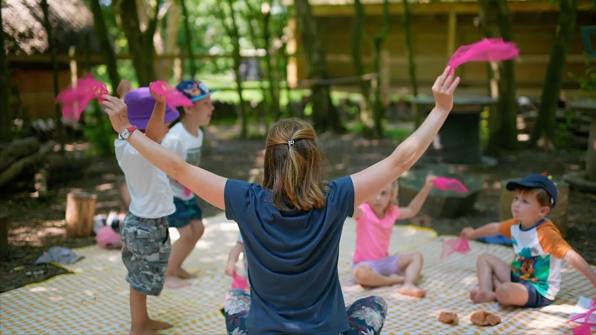 little-diggers-grab-11