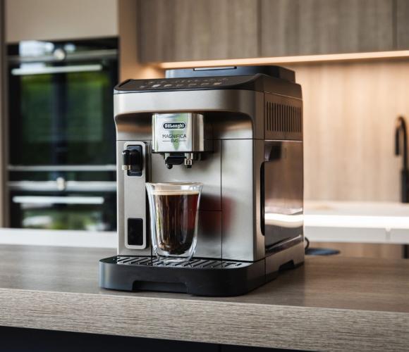 De'Longhi coffee machine on a kitchen counter top 